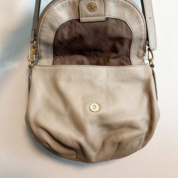 Marc by Marc Jacobs Natasha Leather Crossbody Bag Taupe - Picture 4 of 13